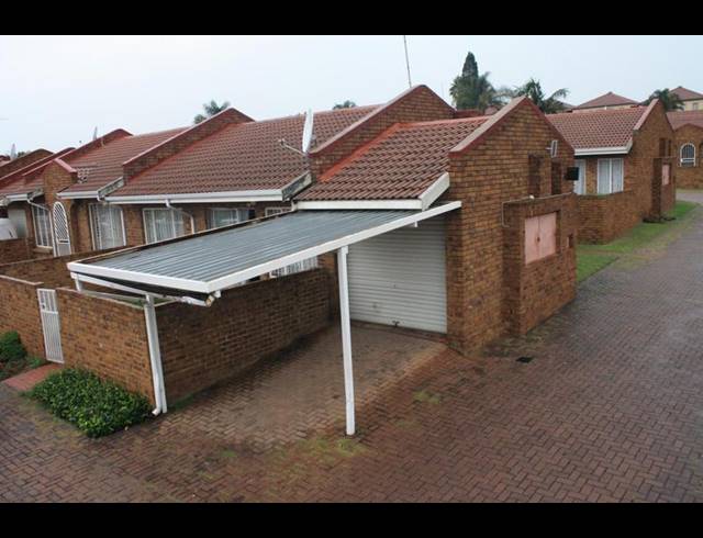 2 BEDROOM TOWNHOUSE FOR SALE IN NORKEM PARK